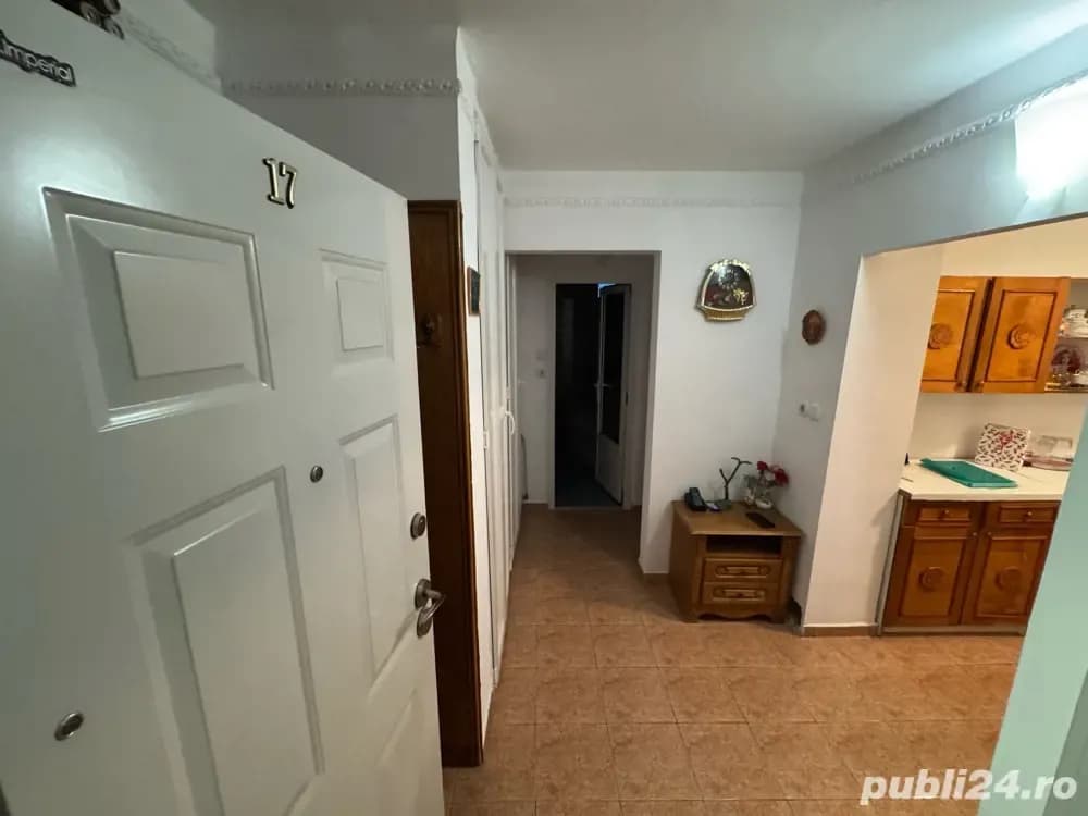 Apartament de vanzare 2 camere, Rogerius, decomandat - imagine 1