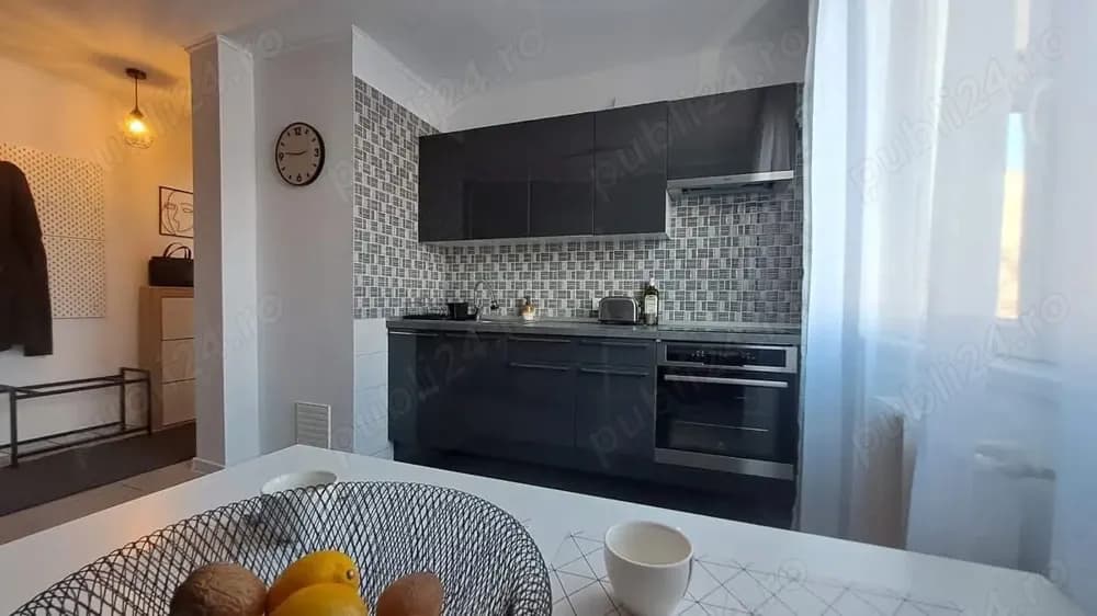 Vand apartament Ready-to-move, 2 camere, Et. 2, langa podul Decebal