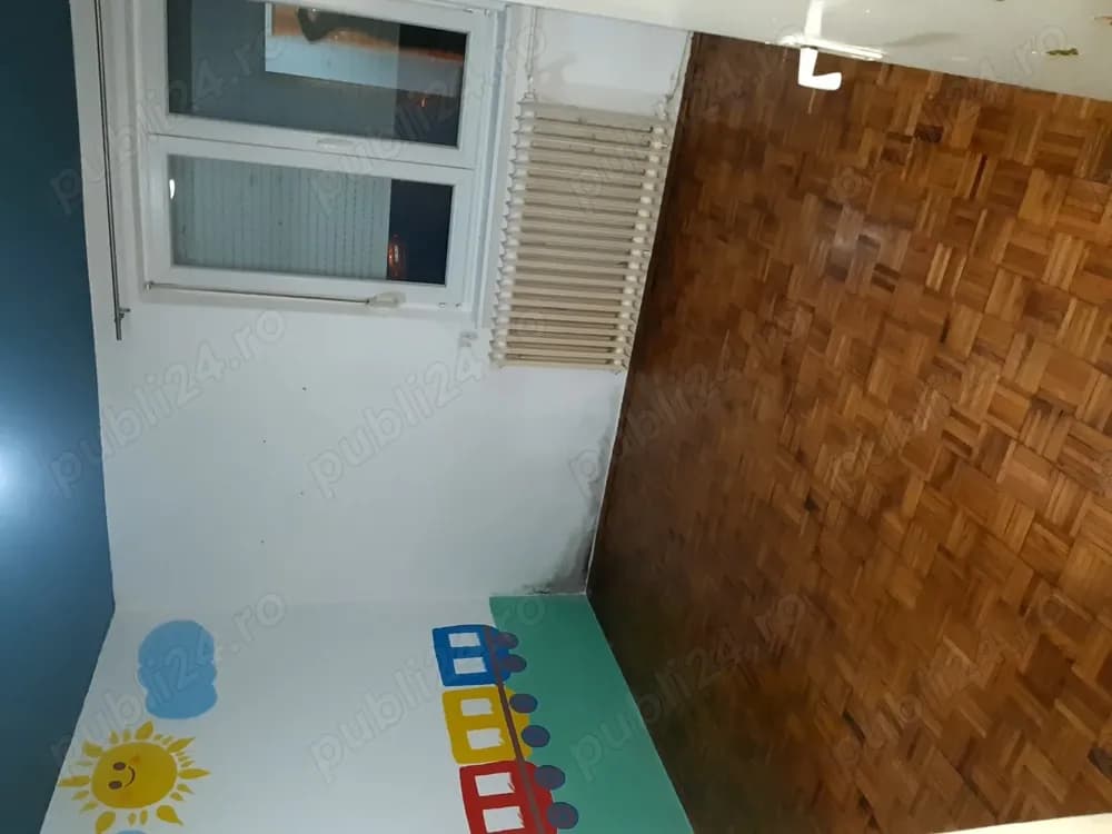 Vând apartament 2 camere Aleea Rogerius Oradea, bl E