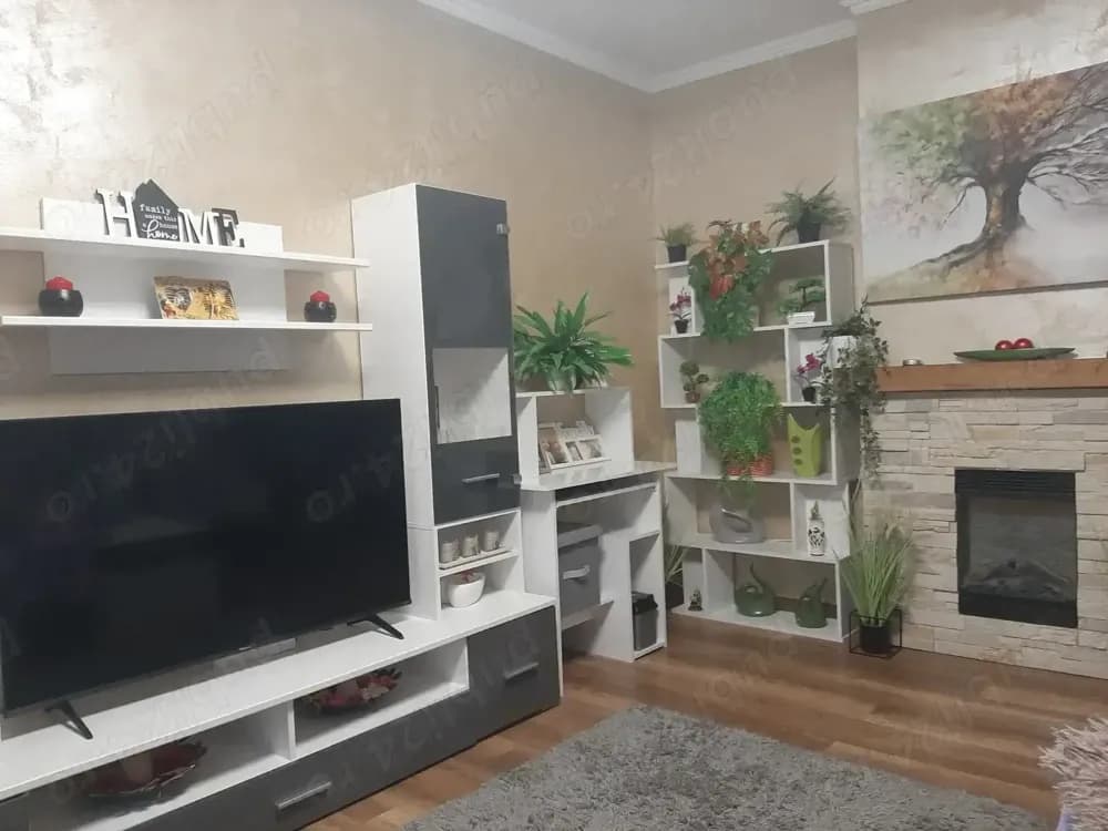 apartament 2 cam 45mp parter înalt decomandat dubla orientare  langa Piata Rogerius