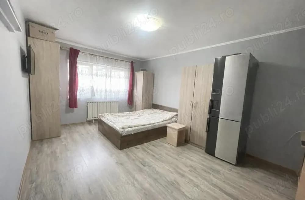 Ap 3 camere, decomandat, et 3 Decebal  Dacia