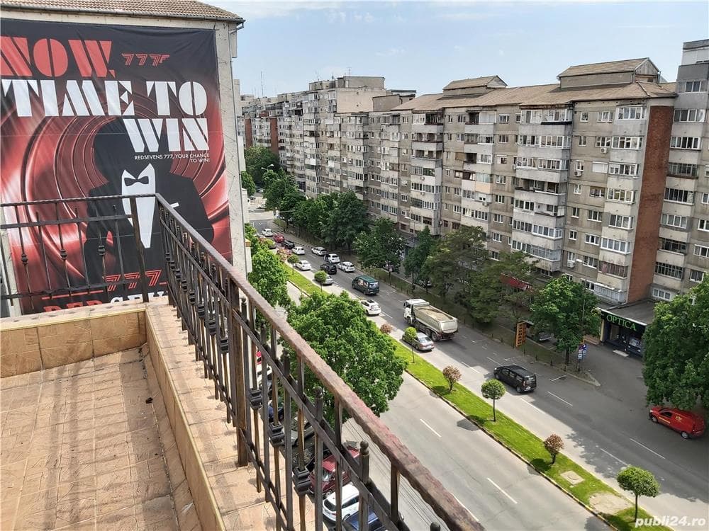 Vand apartament penthaus  3 camere Bulevardul Dacia