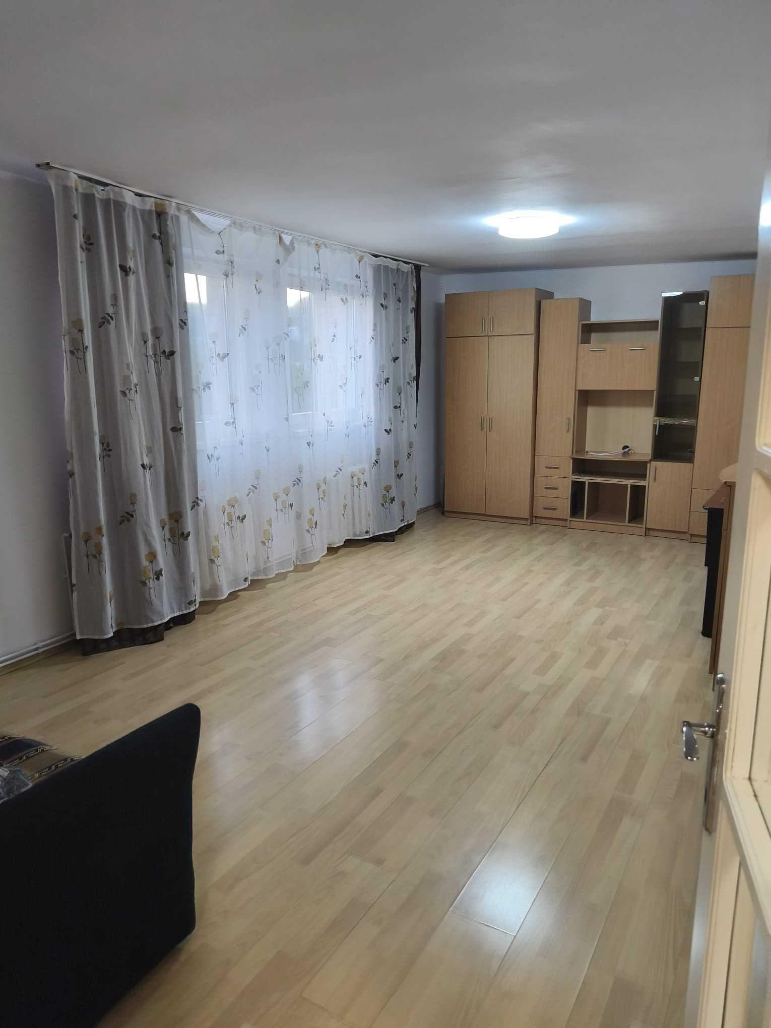 Persoana fízica vand apartament cu 1 camera in Manastur - imagine 1