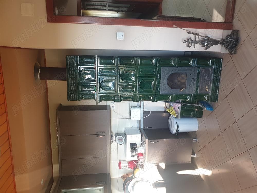 Teren unic cu casă de vacanță de vânzare