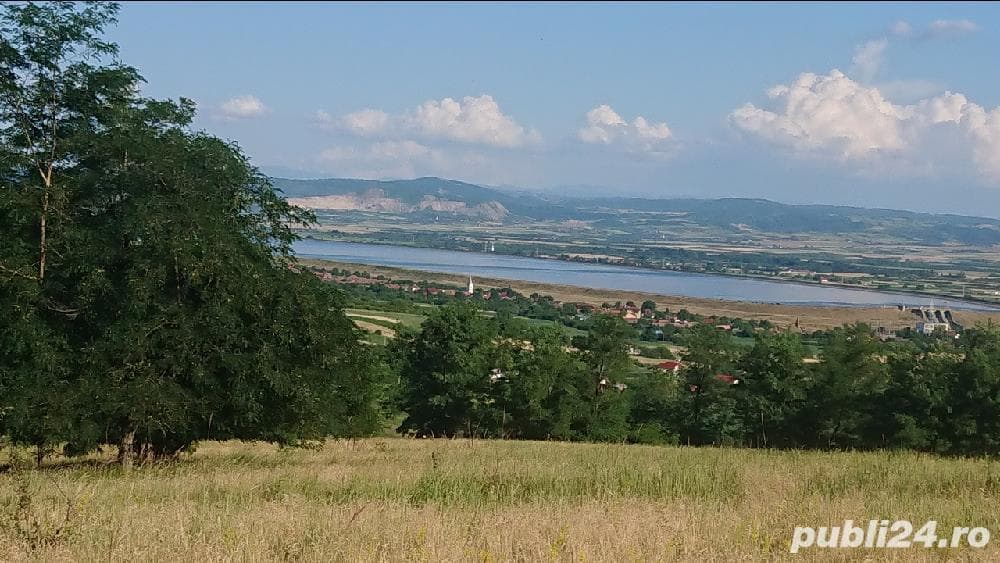 Teren, 0,87 H cu priveliste frumoasa.