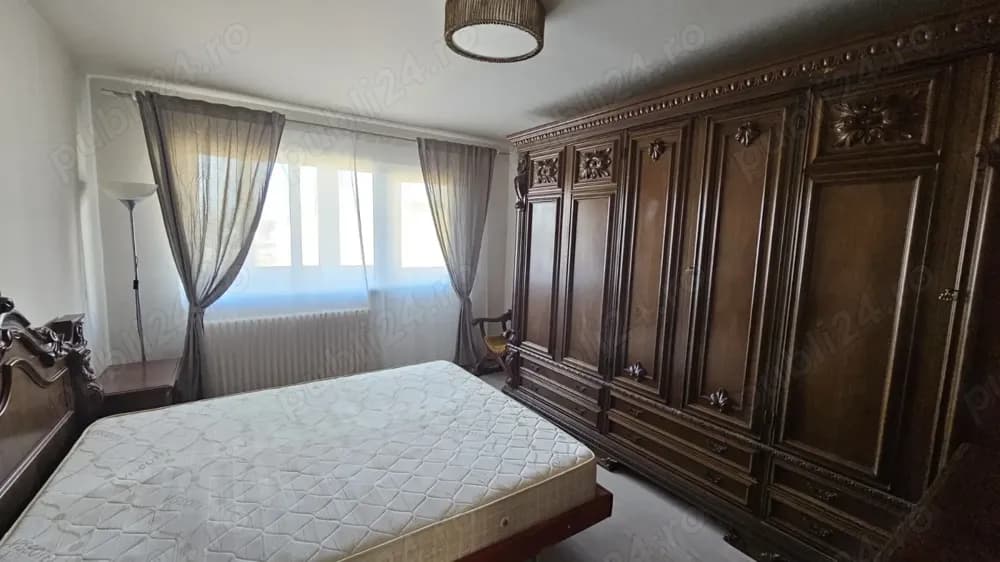 Apt 2 camere decomandate, 2 balcoane, centrala proprie, proaspat renovat, mobilat, utilat 525 euro - imagine 1