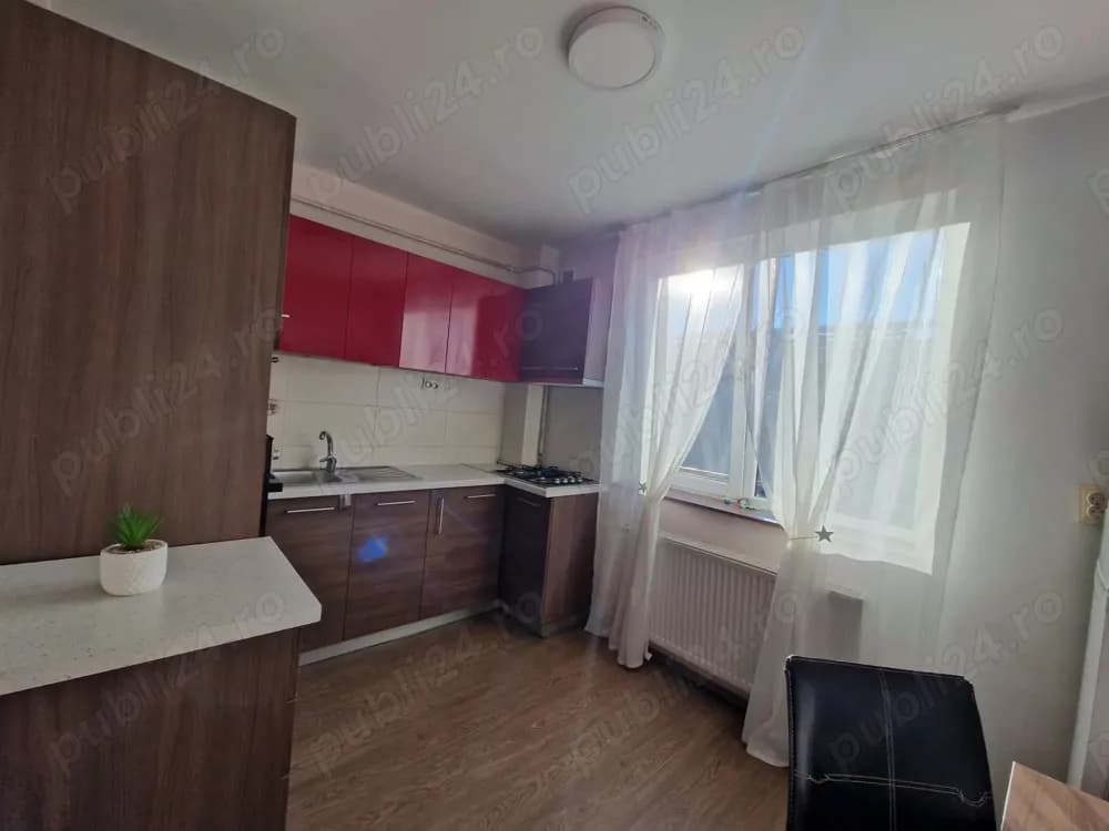 Persoana fizica inchiriez apartament de 2 camere Aleea Bizusa
