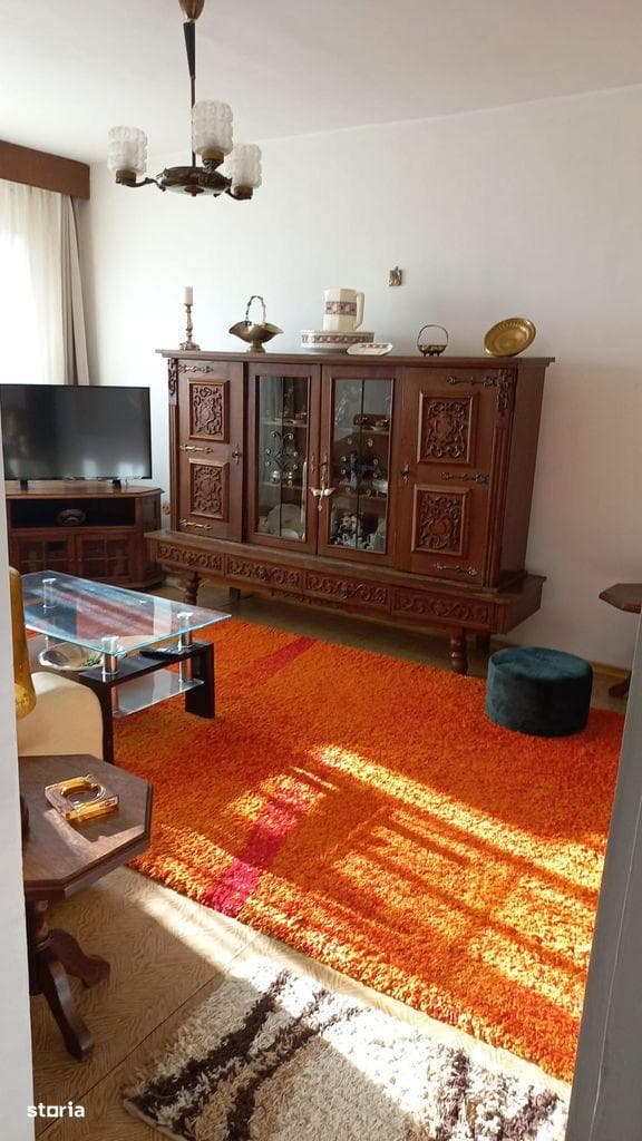 Apartament 4 camere, balcon, Ploiești - imagine 1