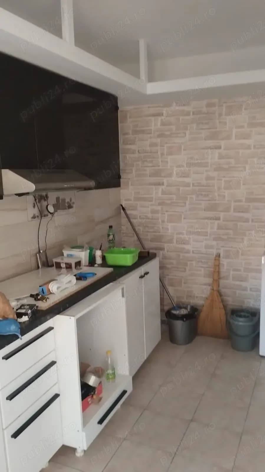 inchiriez apartament la casa