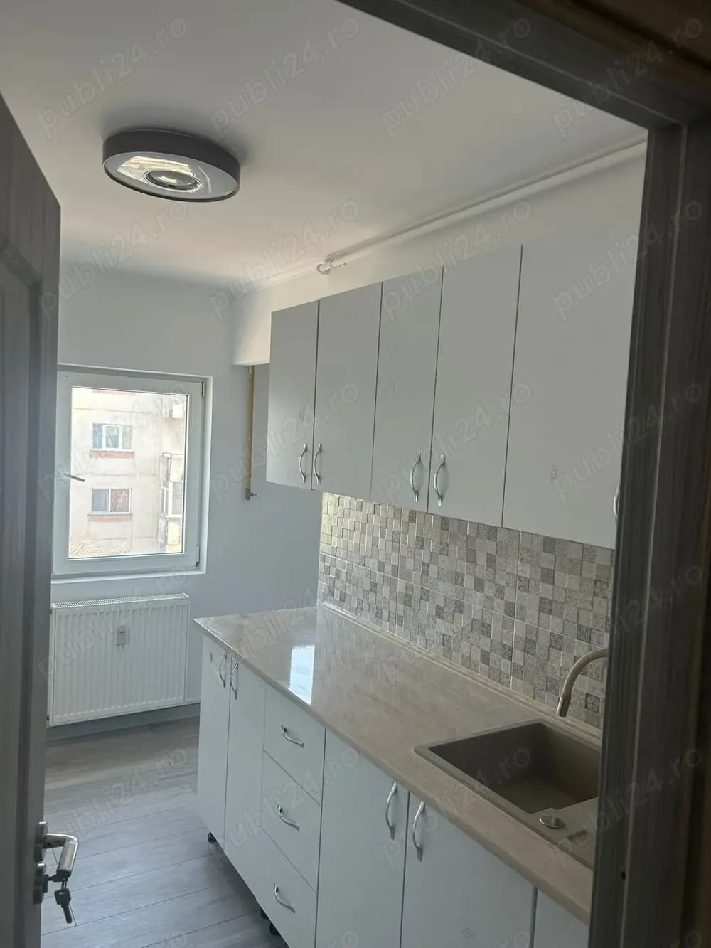 Garsoniera de inchiriat