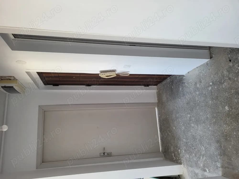 Vând apartament 3 camere zona Nord