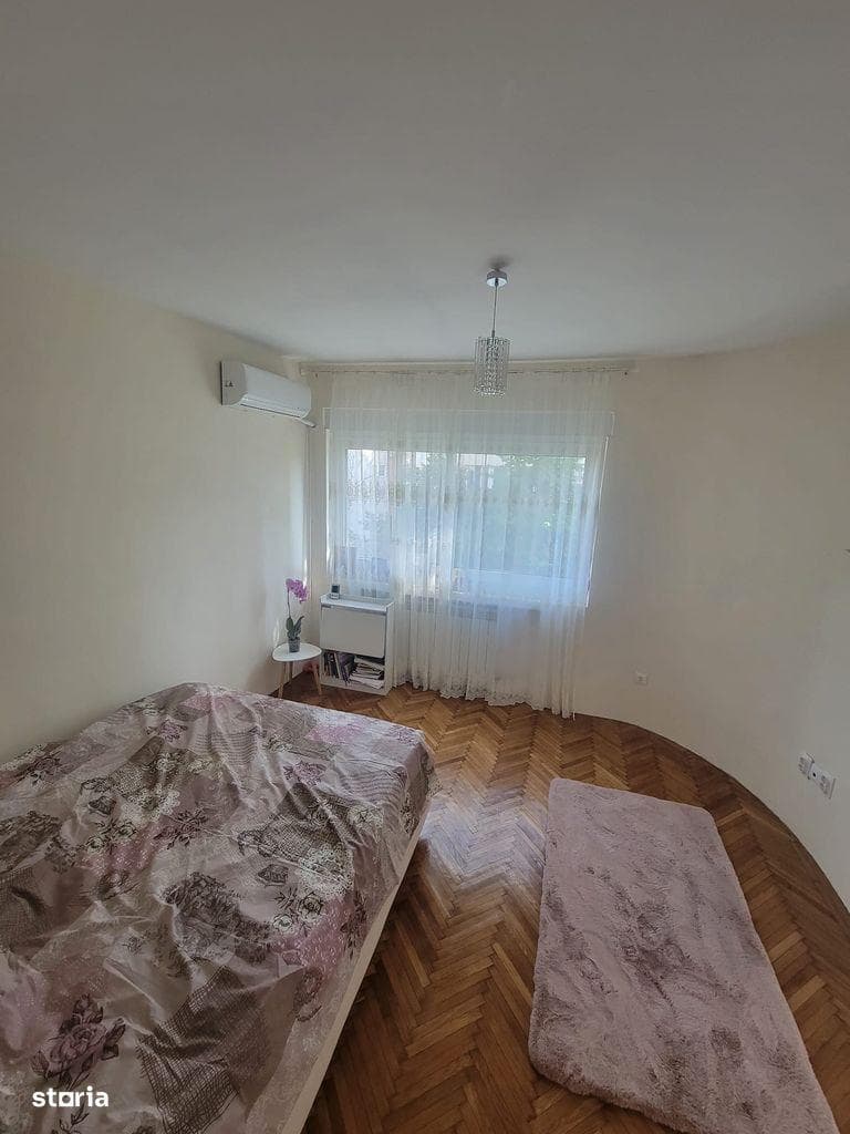 Garsoniera ultracentrala, langa Spitalul Elias si Arcul de Triumf