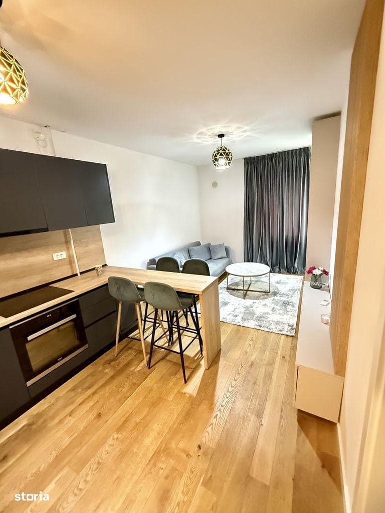 Vand apartament tip studio in complexul Aviatiei Park - imagine 1