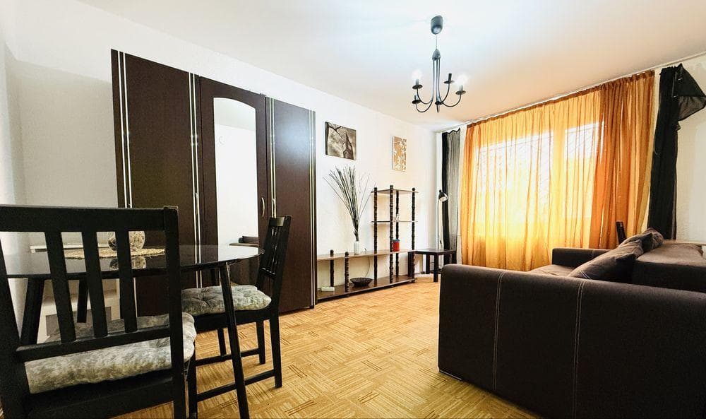 Particular vand apartament 2 camere Podul Grant