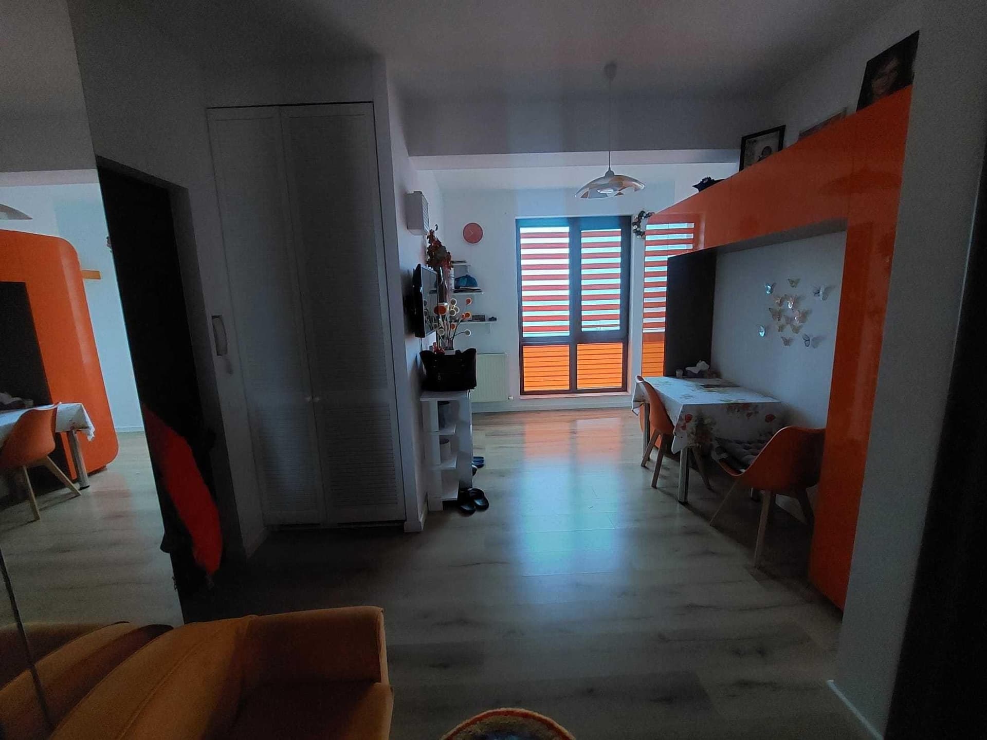 Vand apartament lux, 3 camere, bloc nou, loc parcare privat, Buc Noi