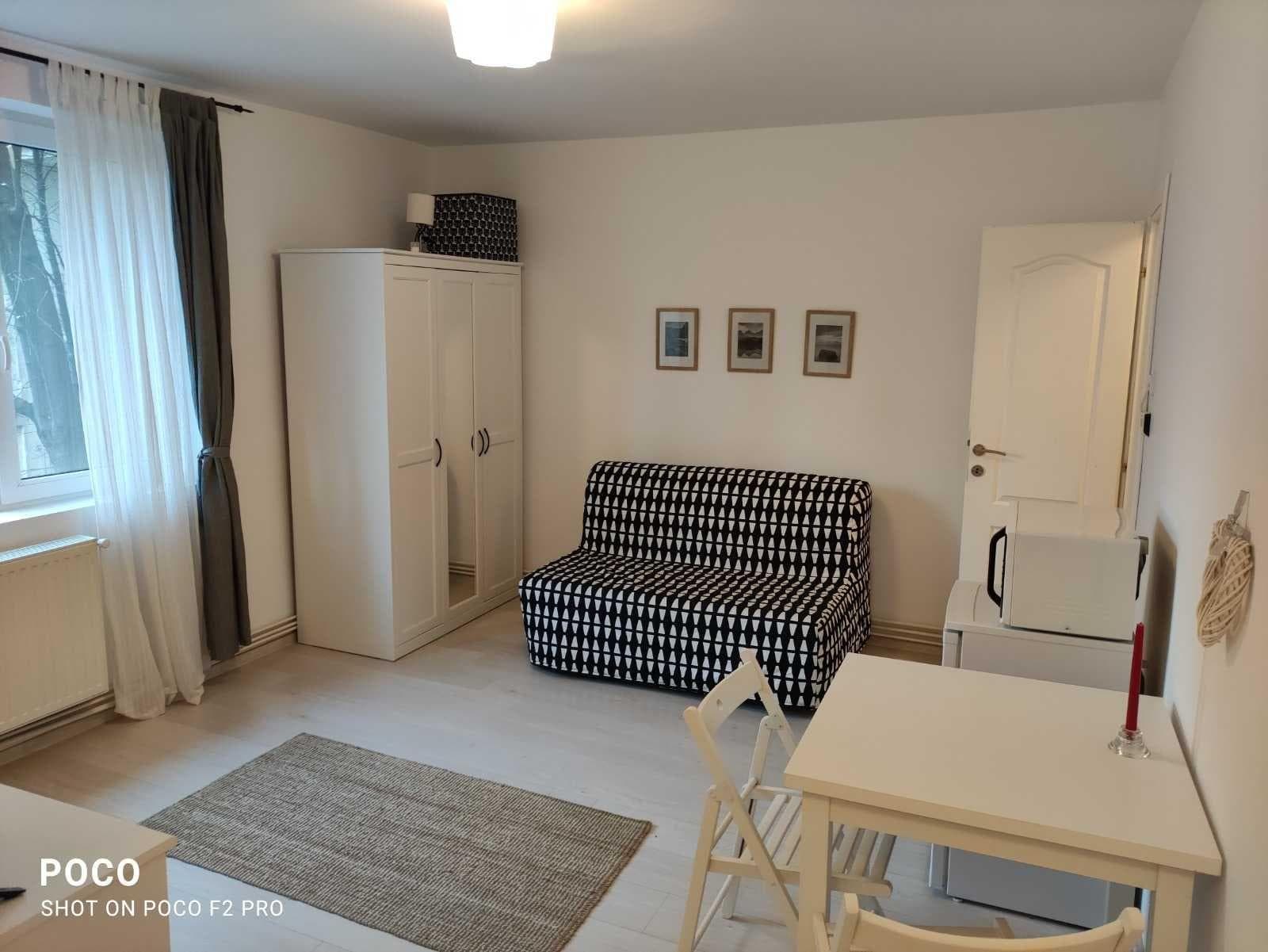 Inchiriez garsoniera Gara de Nord cu centrala proprie, etaj 2