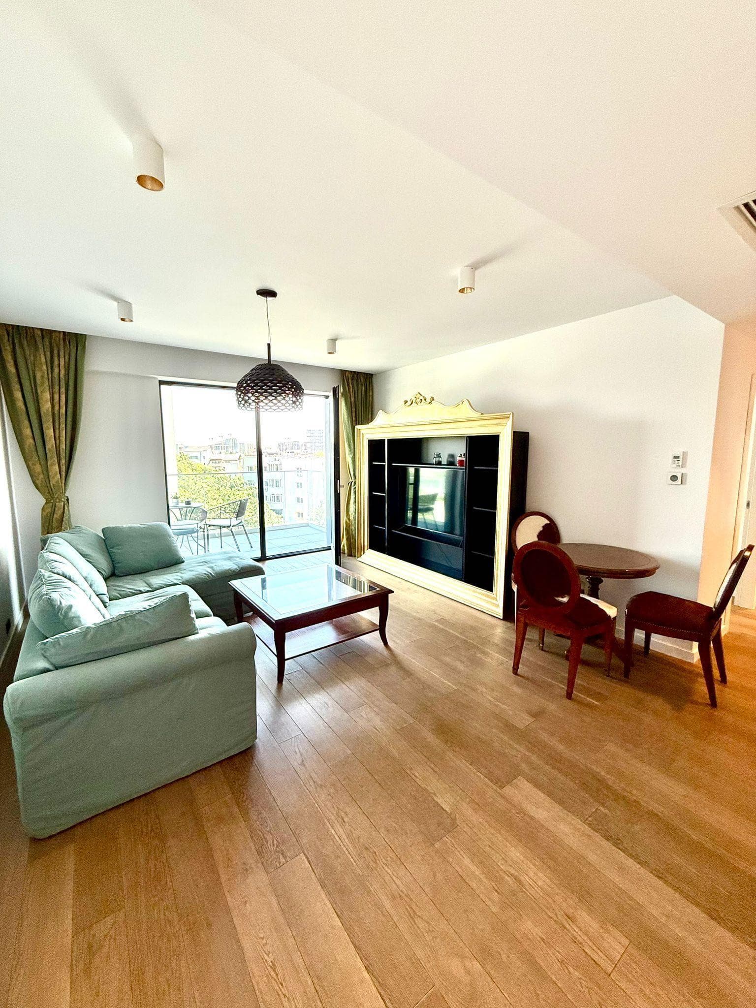 Apartament de închiriat One Towers Herastrau