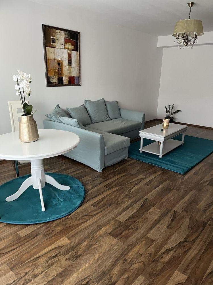 Inchiriez apartament 3 camere, zona Baneasa