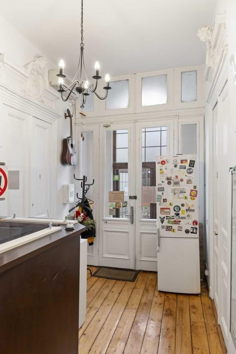 Casa centrala 8 camere, 32 paturi (sau fara paturi)