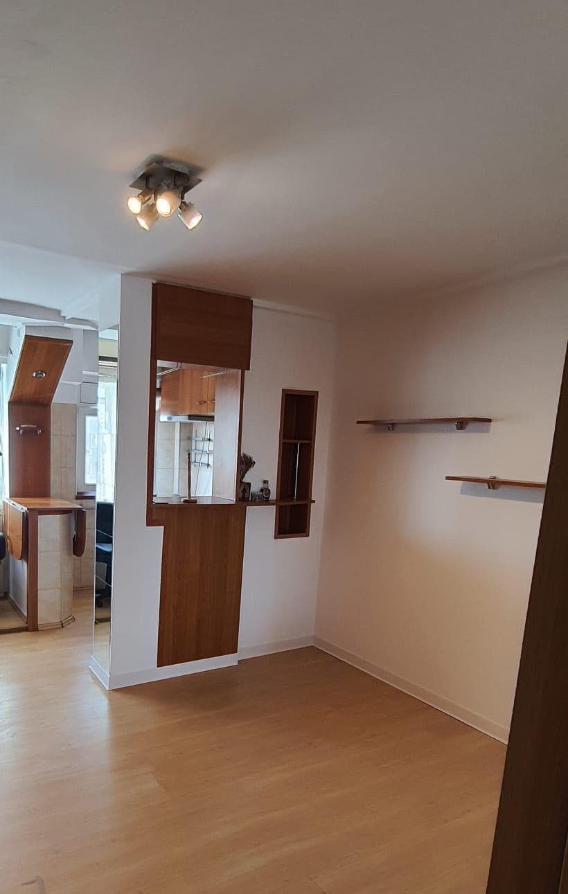 Garsoniera de vanzare langa metrou - Dristor