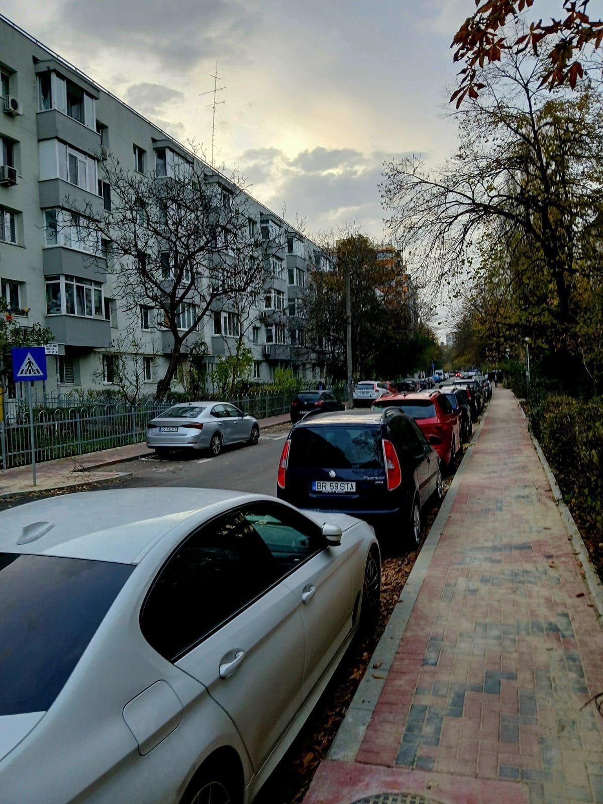 Apartamen 3 camere   Dristor - str Istriei -Park Lake