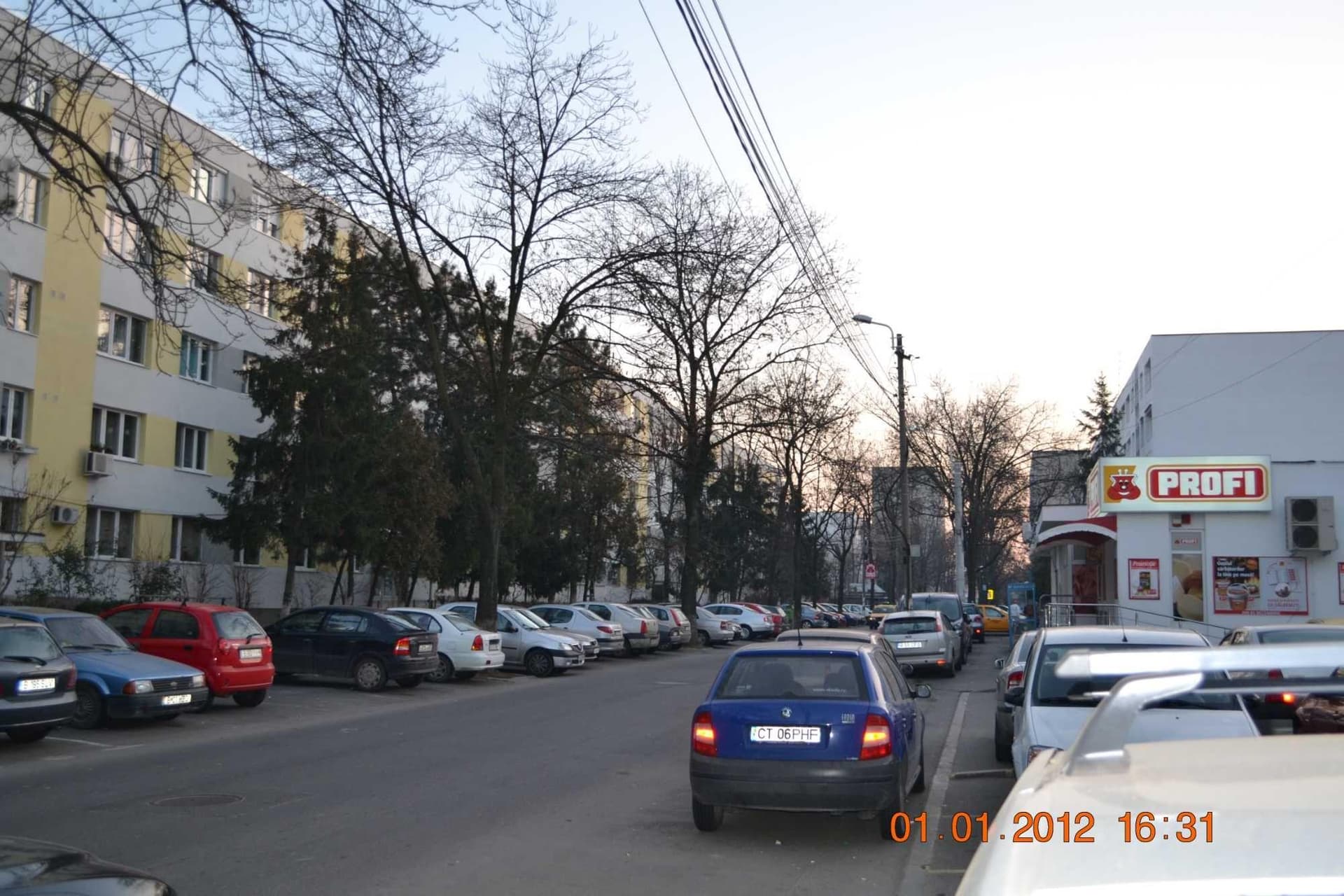 Ozana 3 camere decomandat etaj 4 din 4 - imagine 1