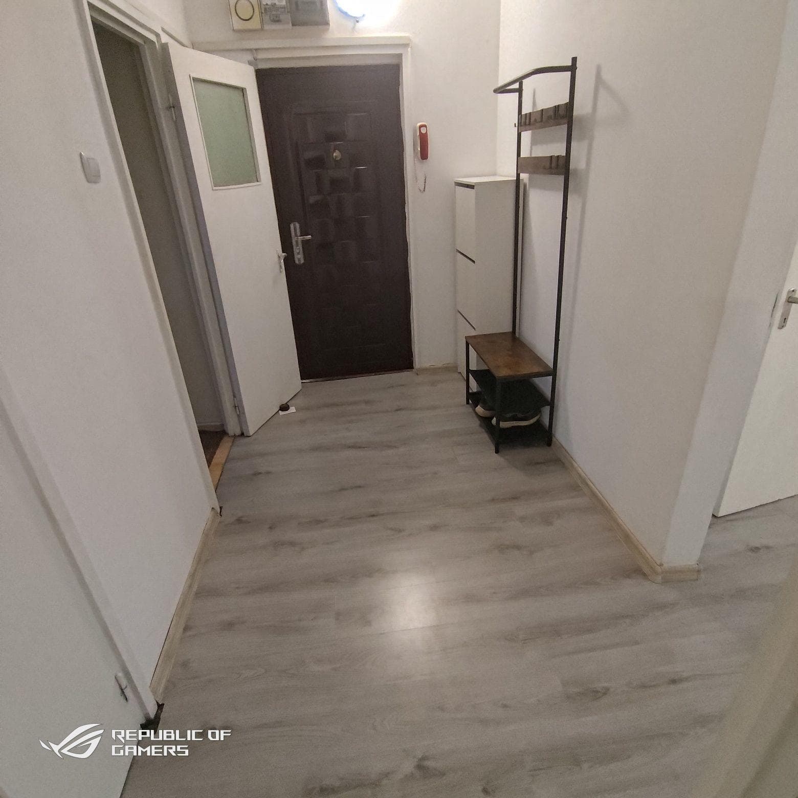 Inchiriez Apartament 3 camere