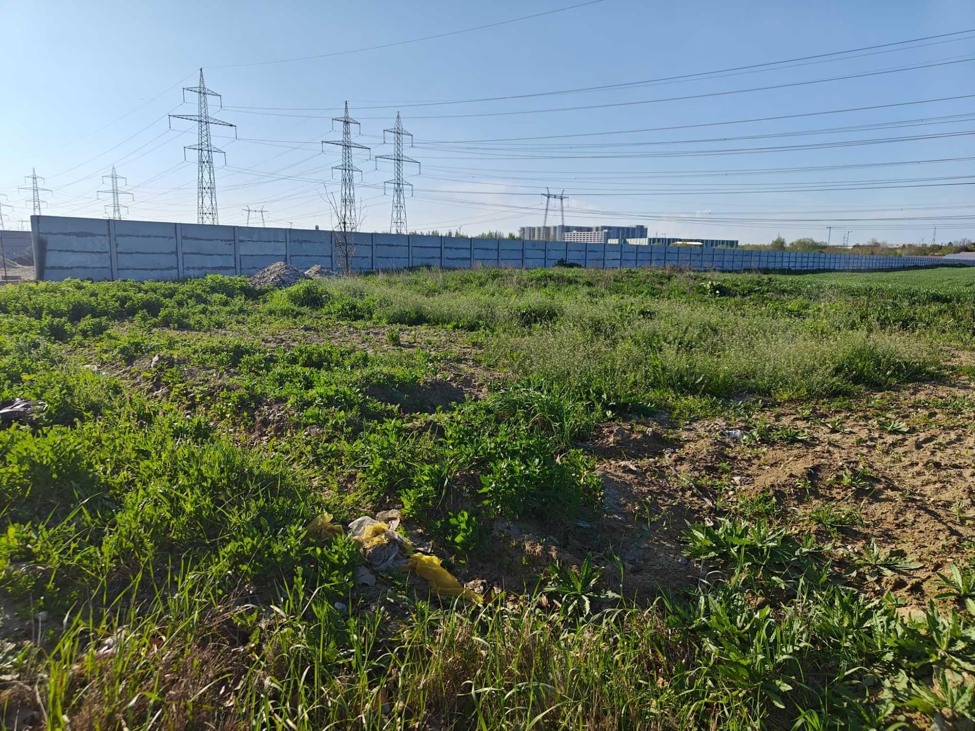 Teren splaiul unirii Pozitie foarte buna.