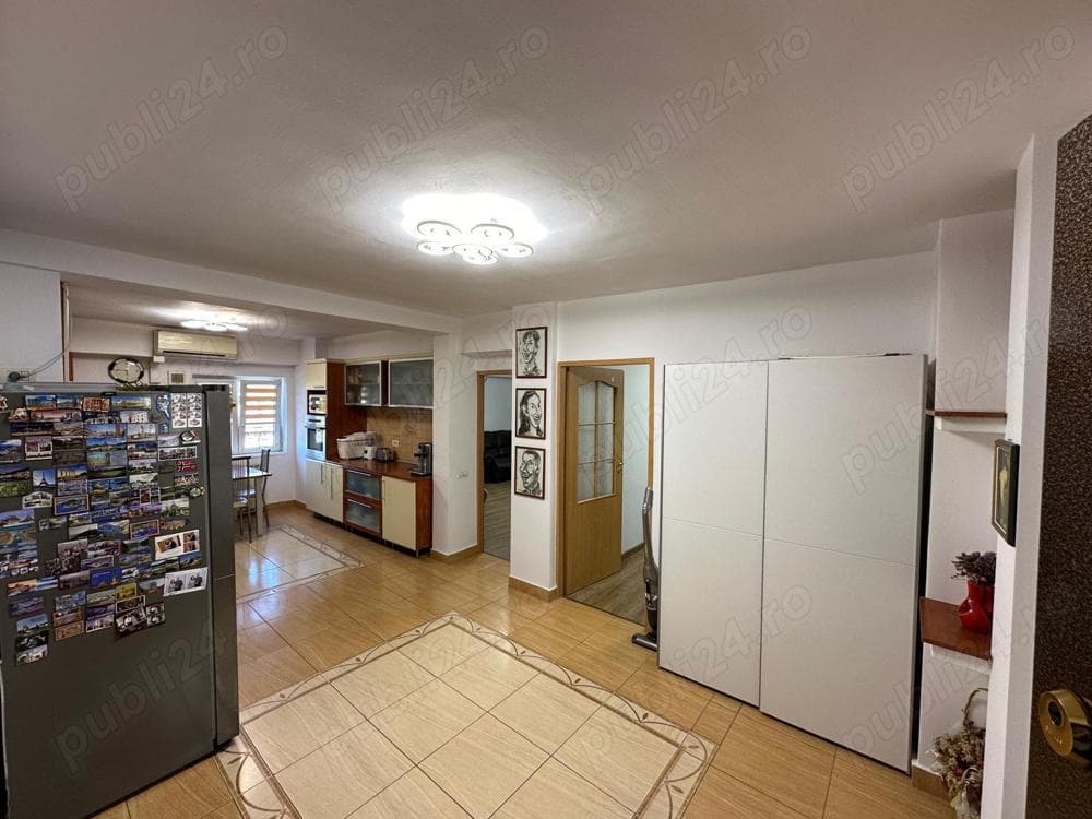 PF vând apartament cu 3 camere, 90 mp, zona FSEGA   IULIUS MALL - imagine 5