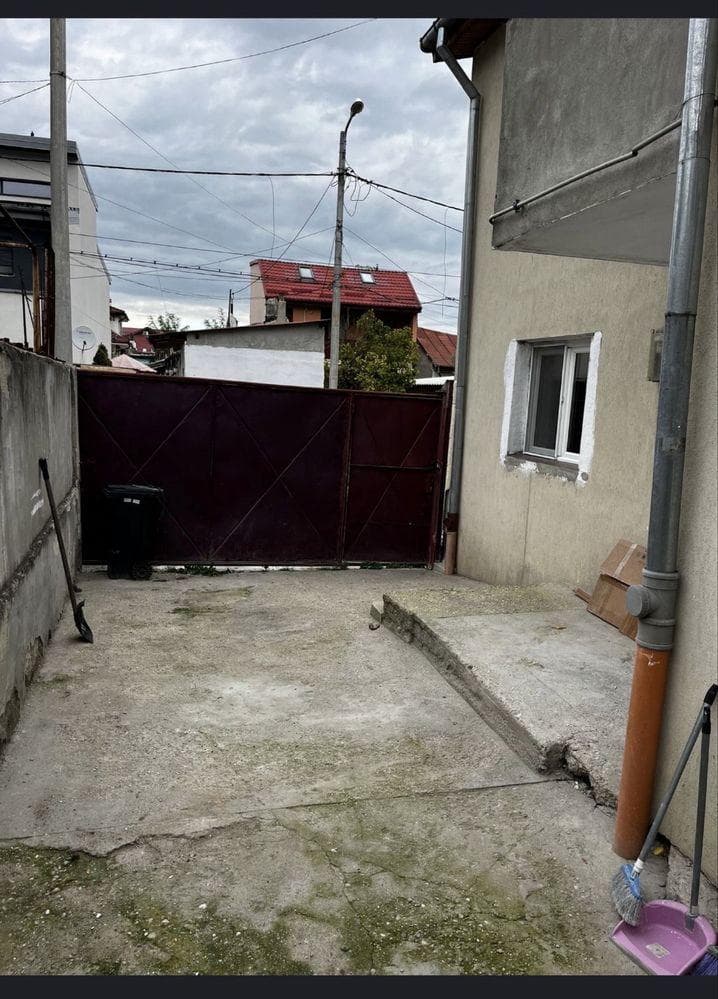 Inchiriez casa in Doamna Ghica