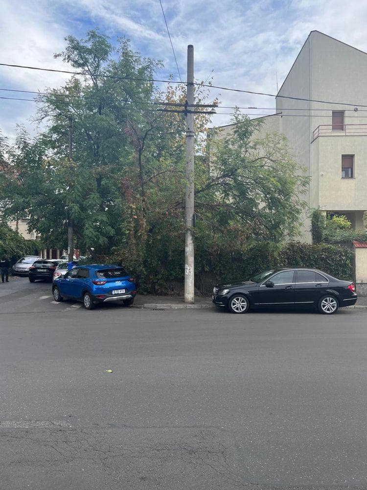 vand teren cu autorizatie /asociere vatei voievod ,vatra luminoasa