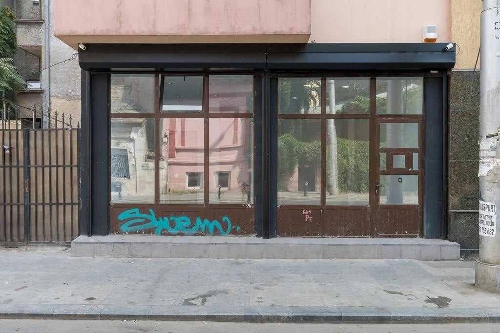 Spatiu comercial stradal zona Toamnei - Viitorului - 50mp