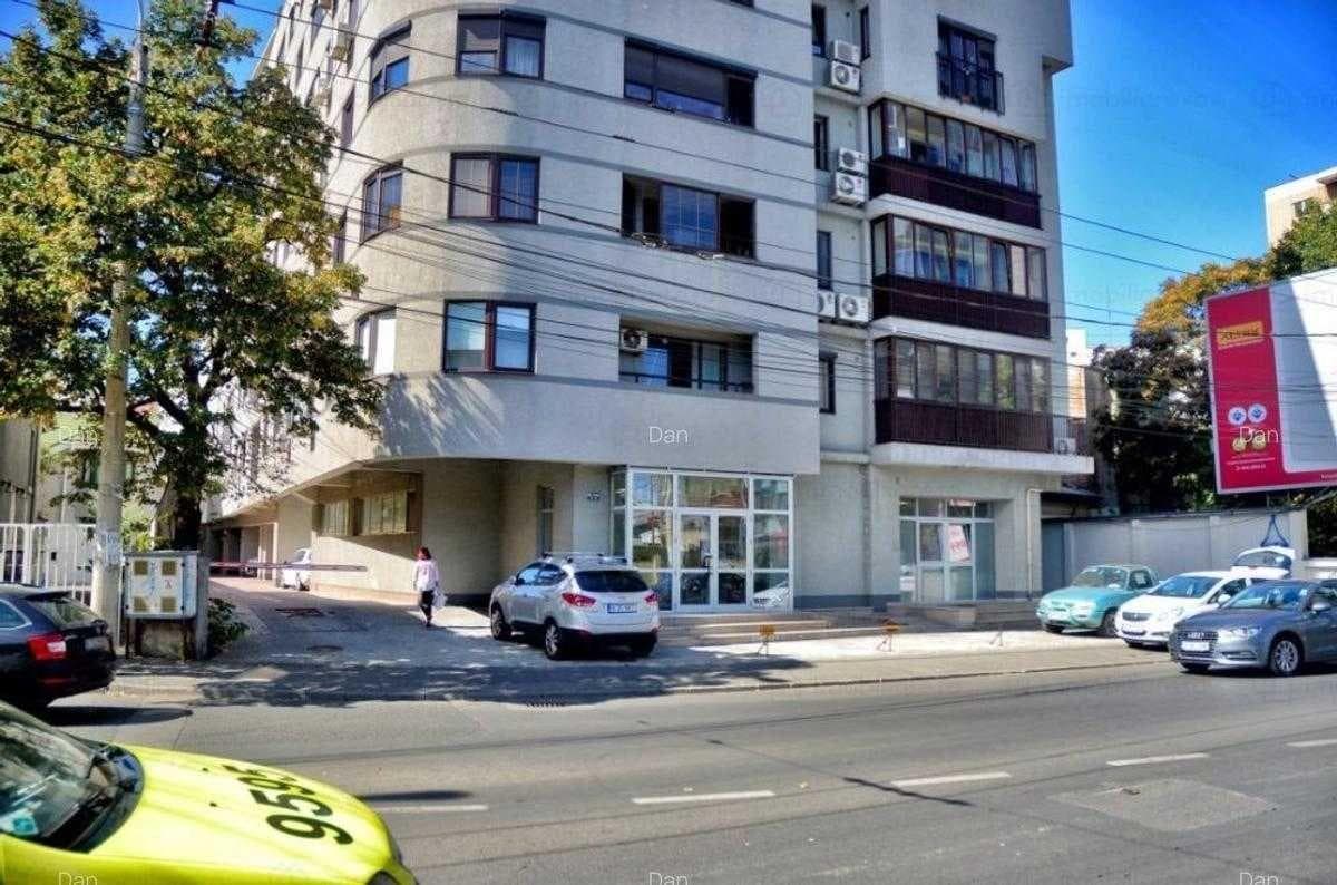 VAND SP. COM. 340 mp cu parcare privata- la 1 min de Mosilor-Eminescu