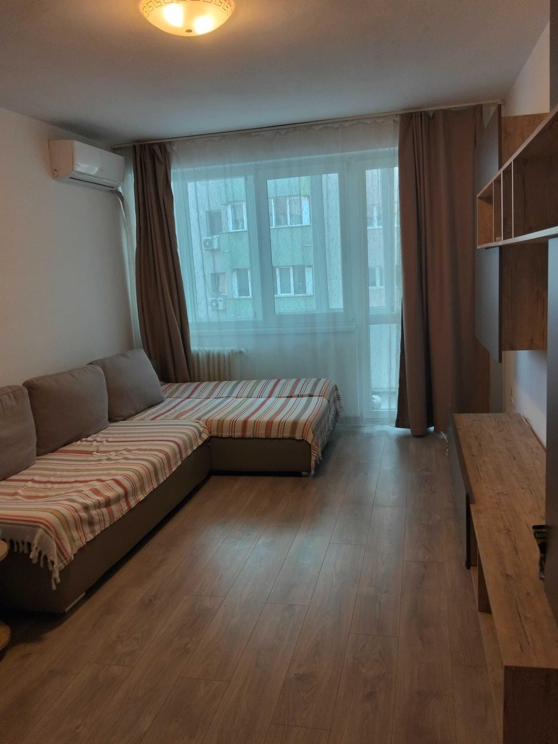 Închiriez apartament doua camere Iancului (în intersecție). - imagine 1