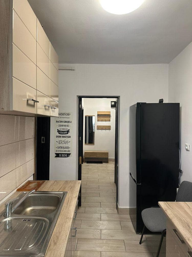 Inchiriez apartament colentina fabrica de gheata - imagine 1