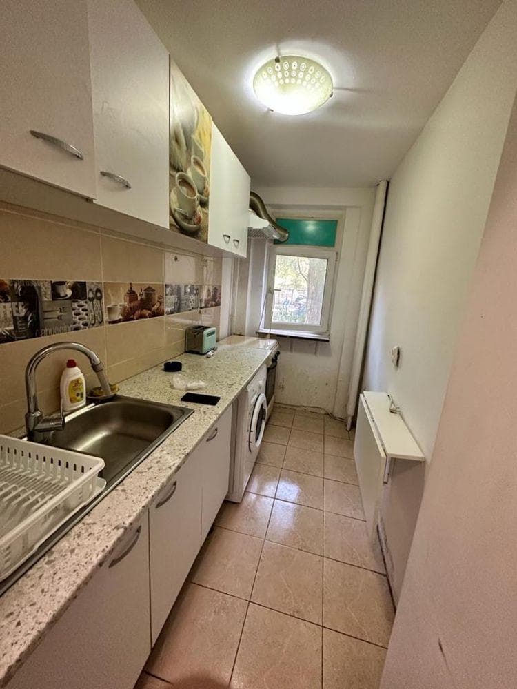 VAND  apartament zona Pantelimon  !!!