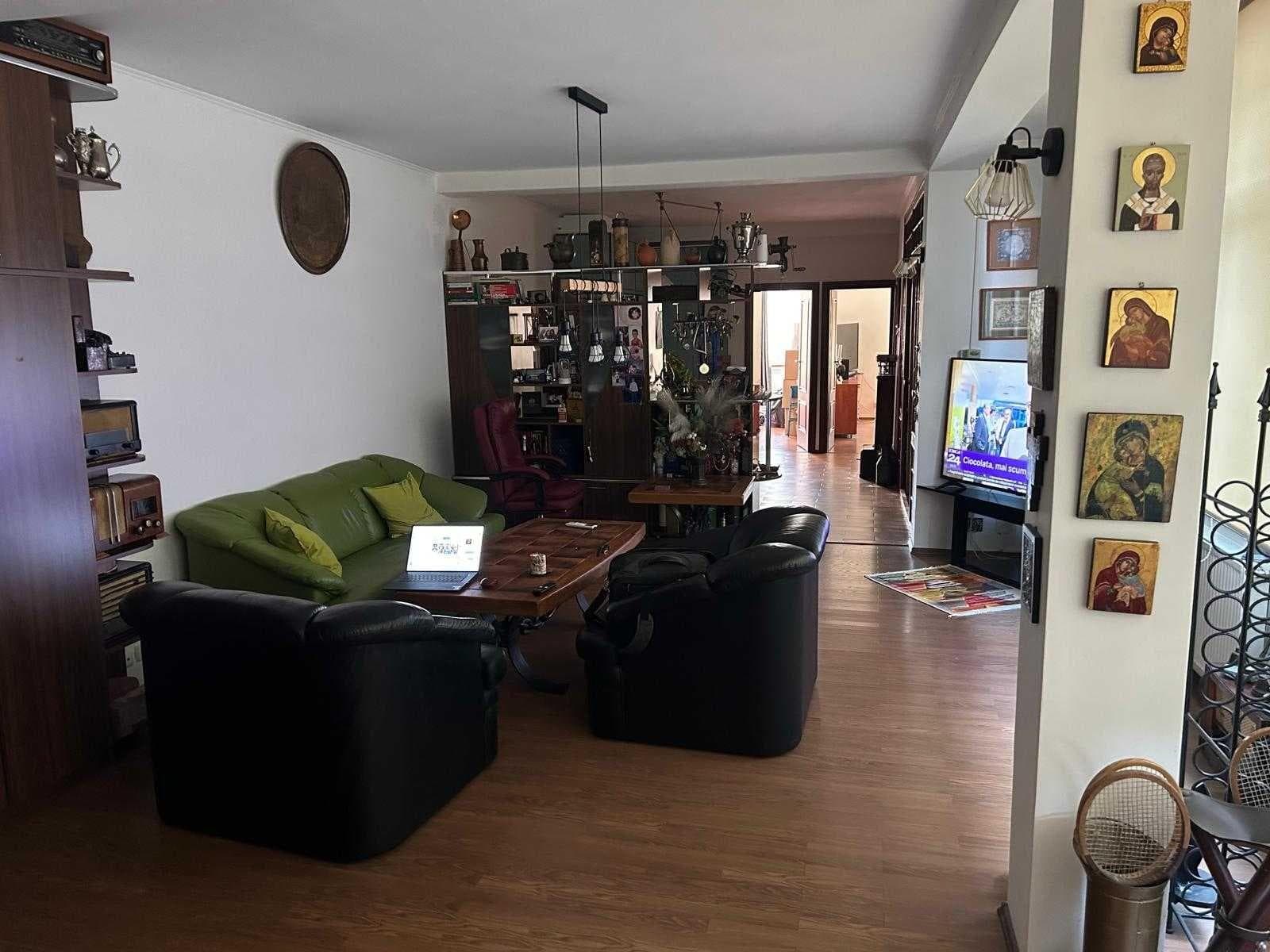 vand/schimb 3 camere (modificat din 4) Bucuresti central 287.000 euro