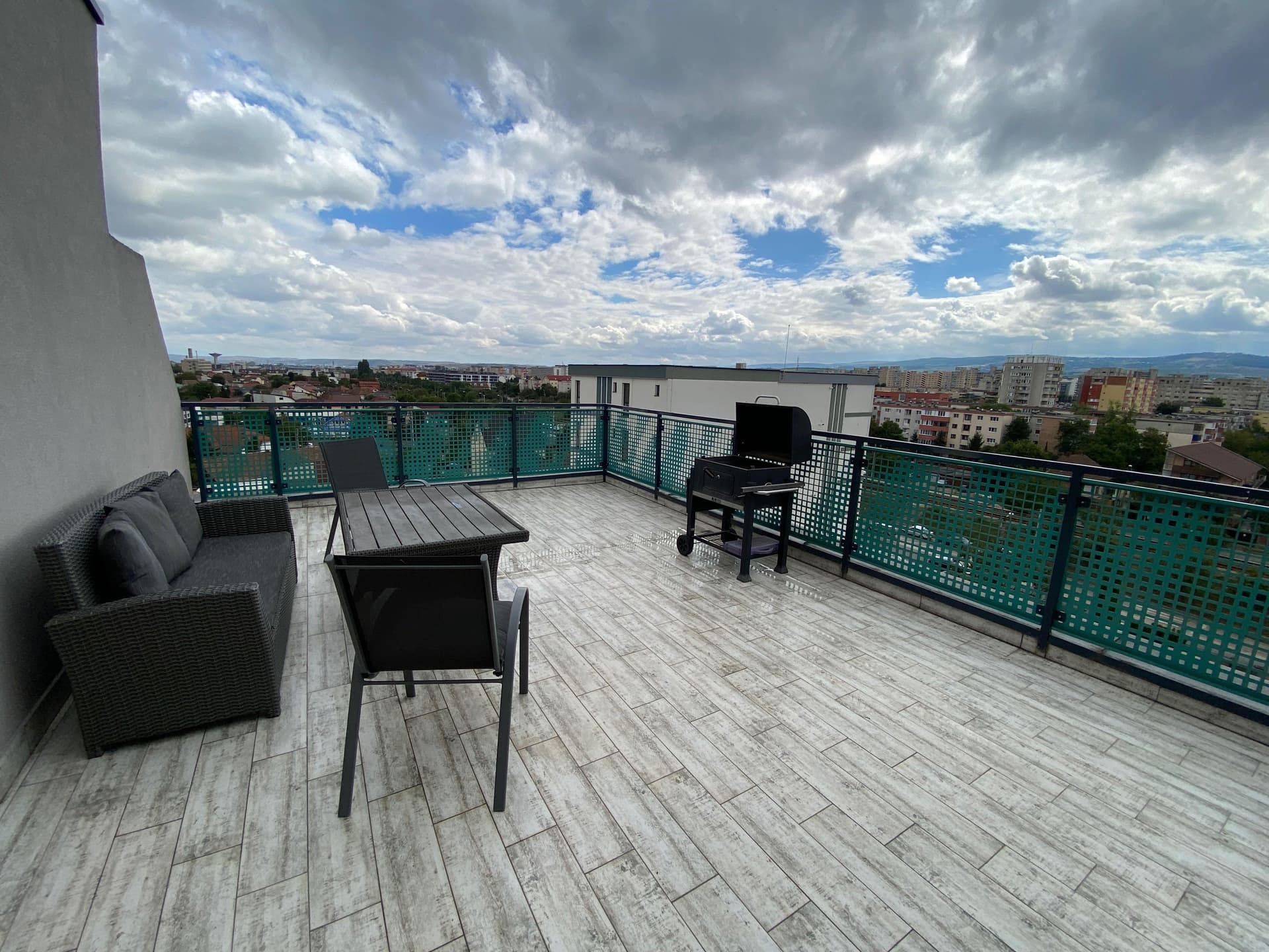 Apartament 3 Camere Mărăști | Terasă 50mp | Parcare | 8 min Kaufland - imagine 1