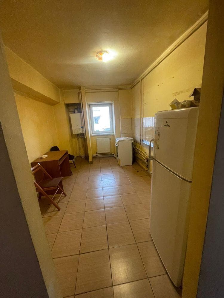 P. F vind ap 3 camere decomandate 76 mp - imagine 1