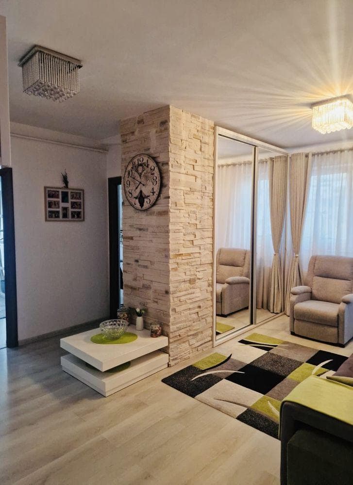 Inchiriere Apartament in zona Vivo