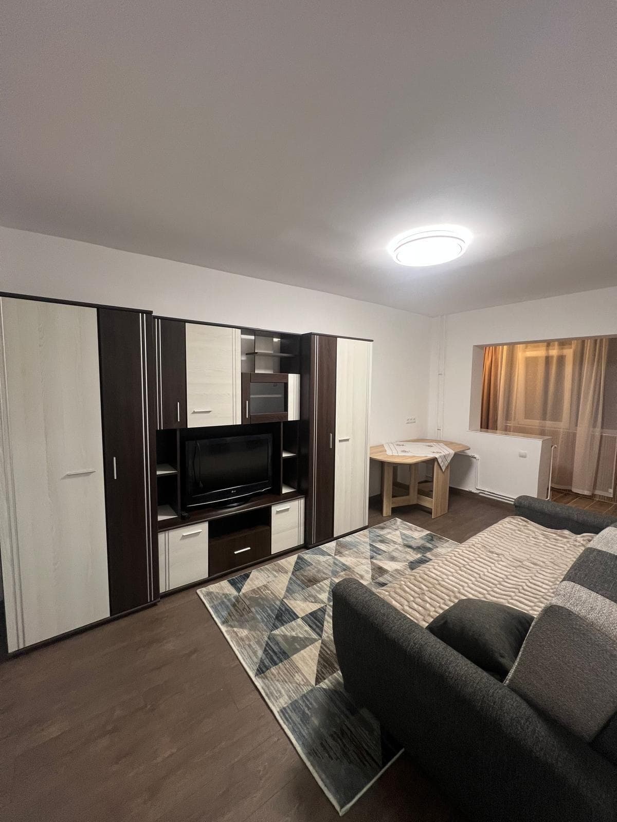 Inchiriez Garsoniera Str. Rapsodiei Zorilor Cluj - imagine 1