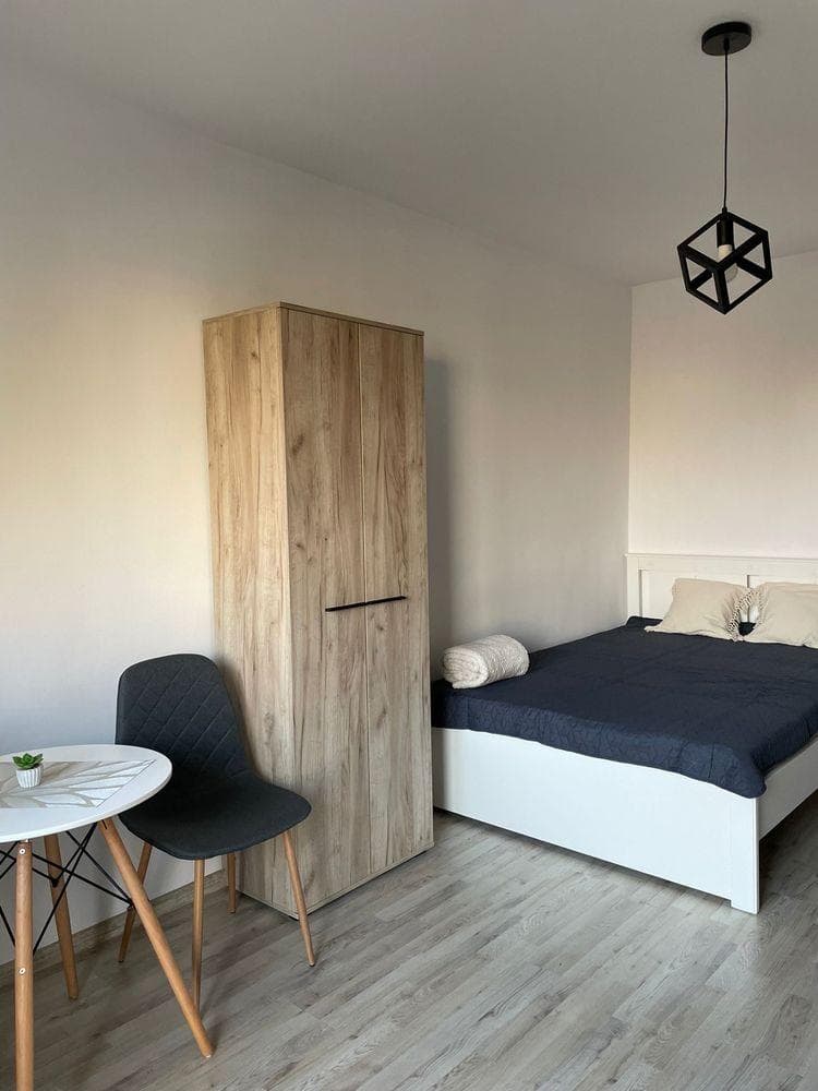 Garsoniera de inchiriat - imagine 1