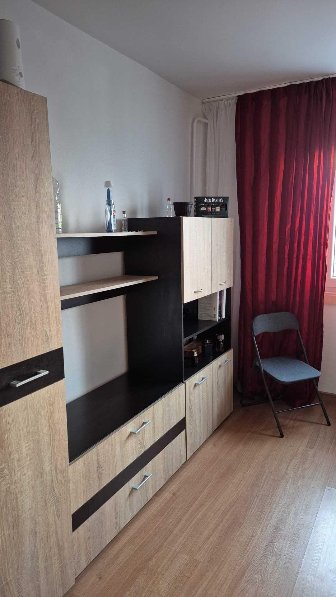 Inchiriez garsoniera