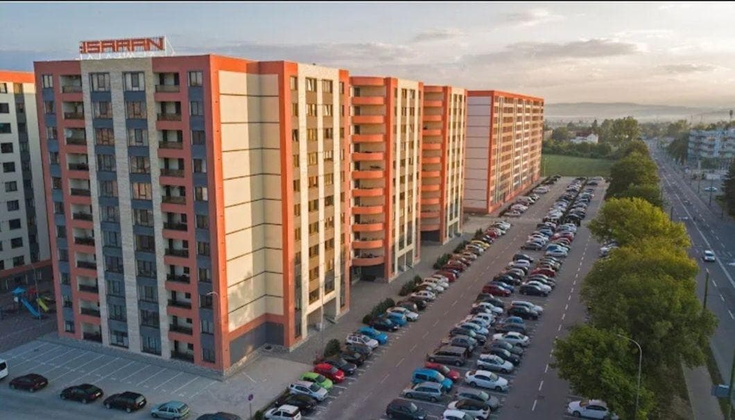 Caut colega de apartament