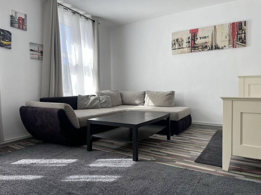 Inchiriez studio la casa pe str Mihai Viteazul aproape de Colina