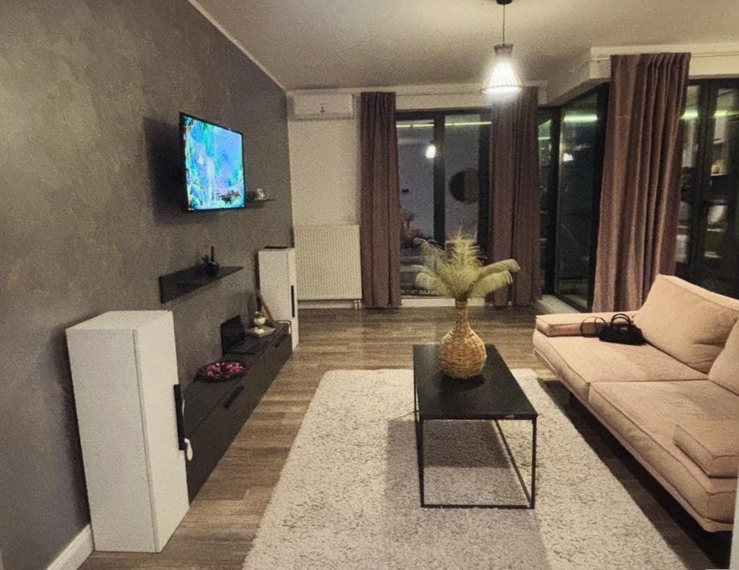 Inchiriez apartament 2 camere ultracentral