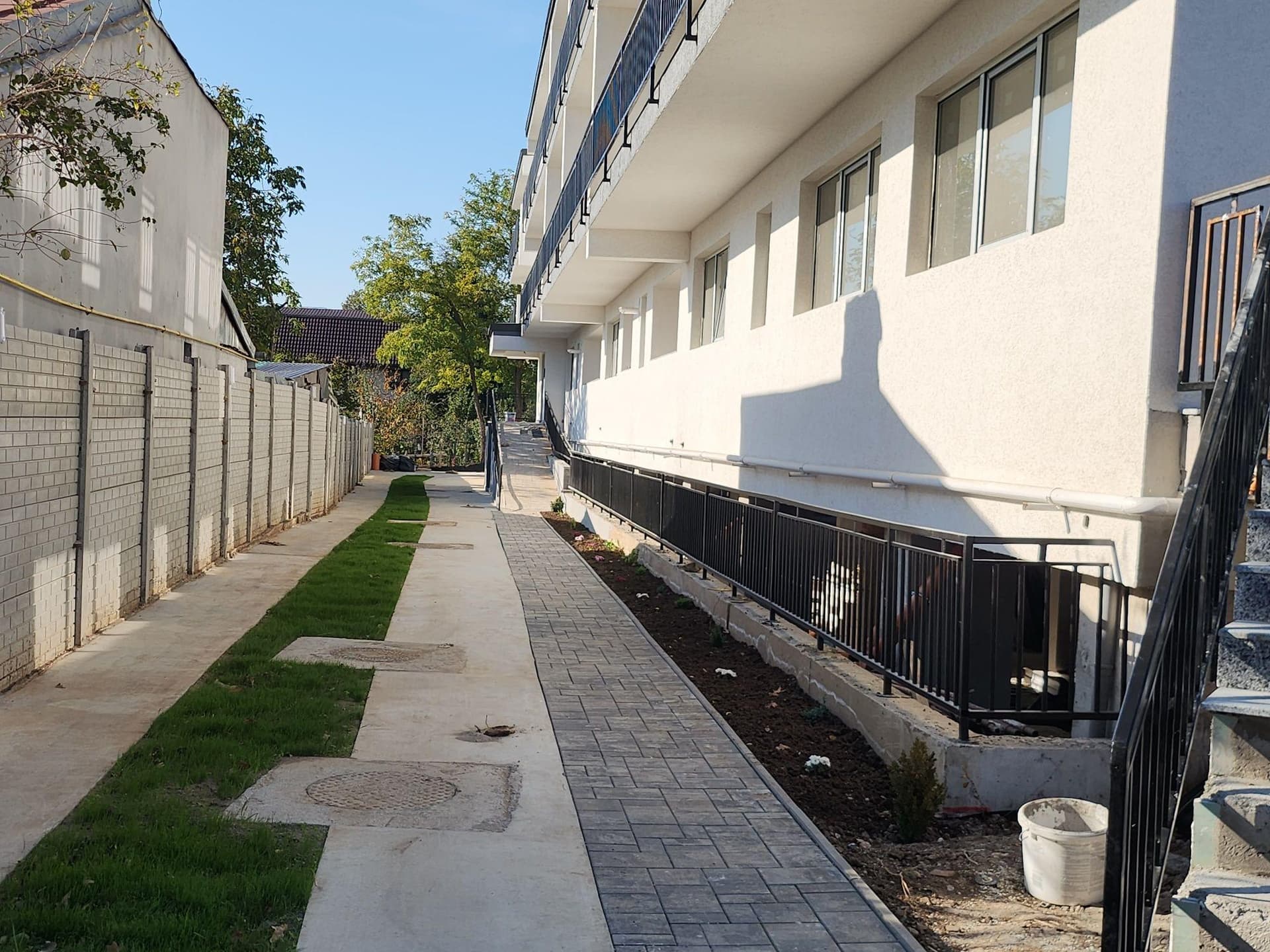 AP 2cam 2bai 61m.p, incalz pardoseala, tripan ,stradal Sos Giurgiului