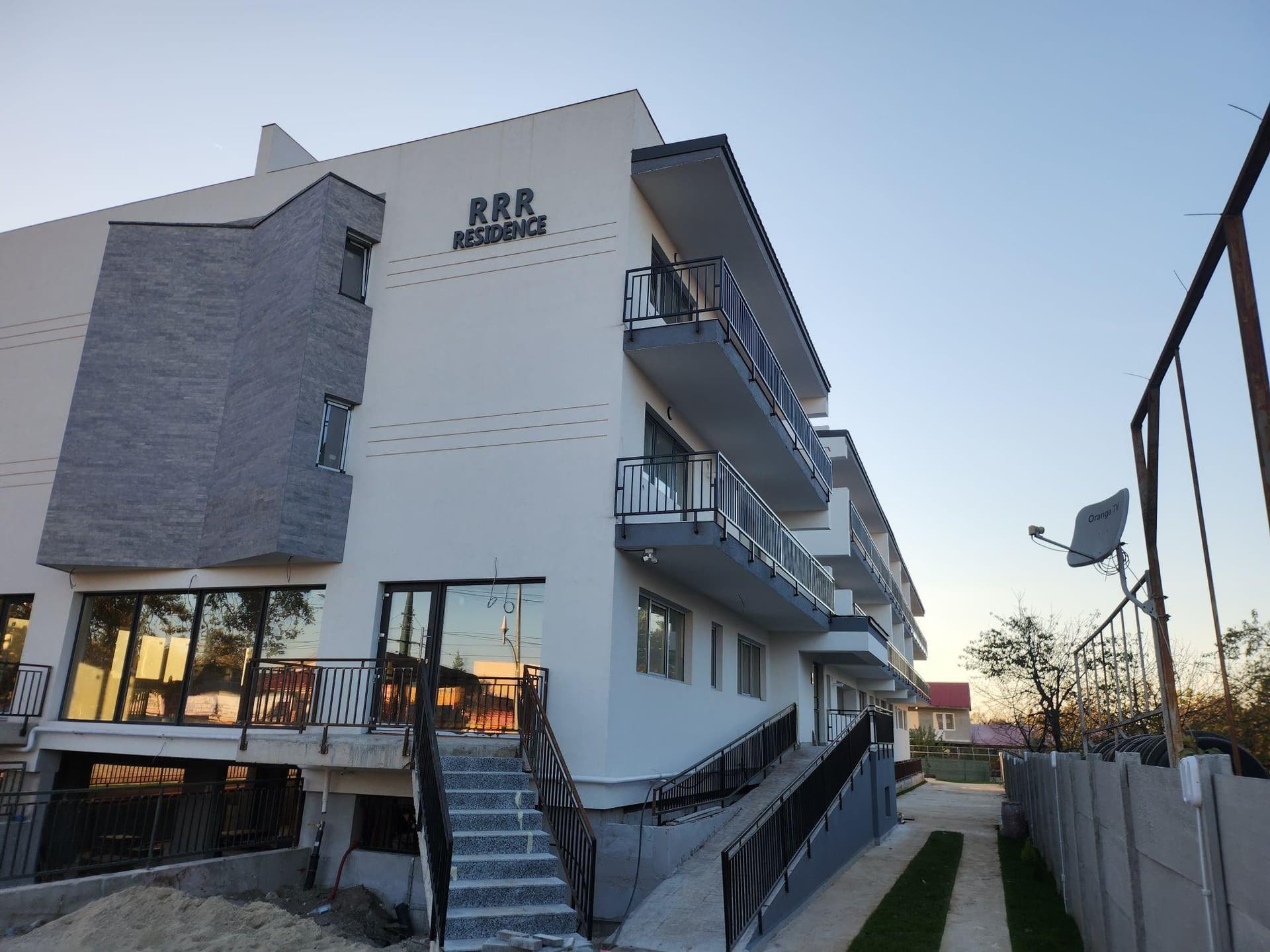 Ap 2 cam 71m,p, incalzire pardoseala ,tripan, stradal Sos. Giurgiului