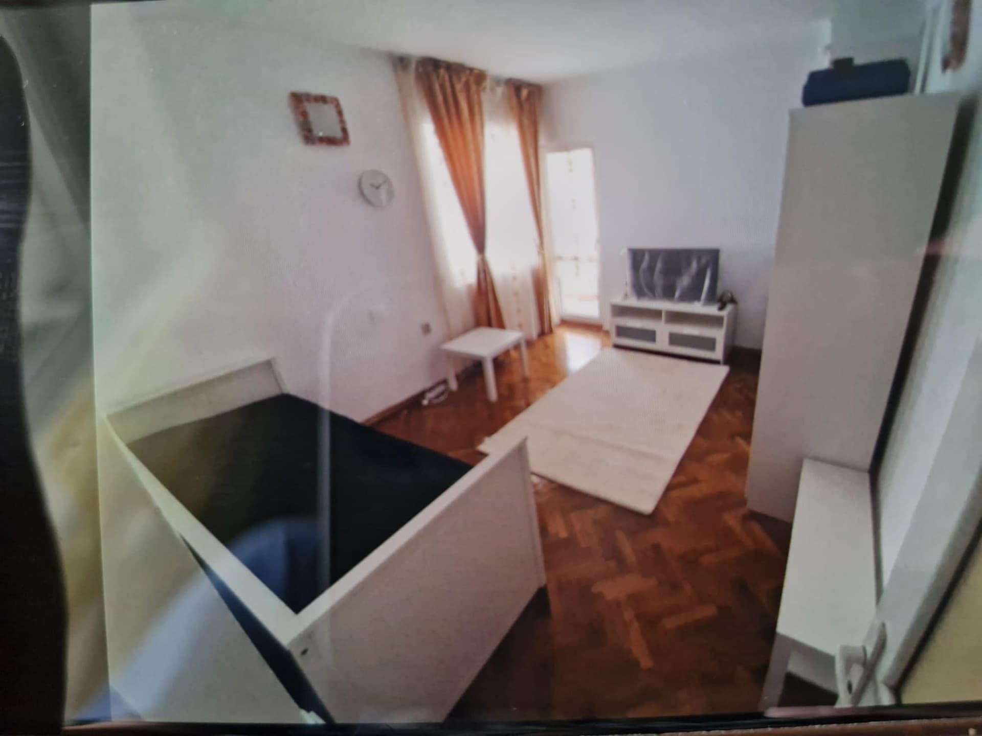 De inchiriat garsonieră