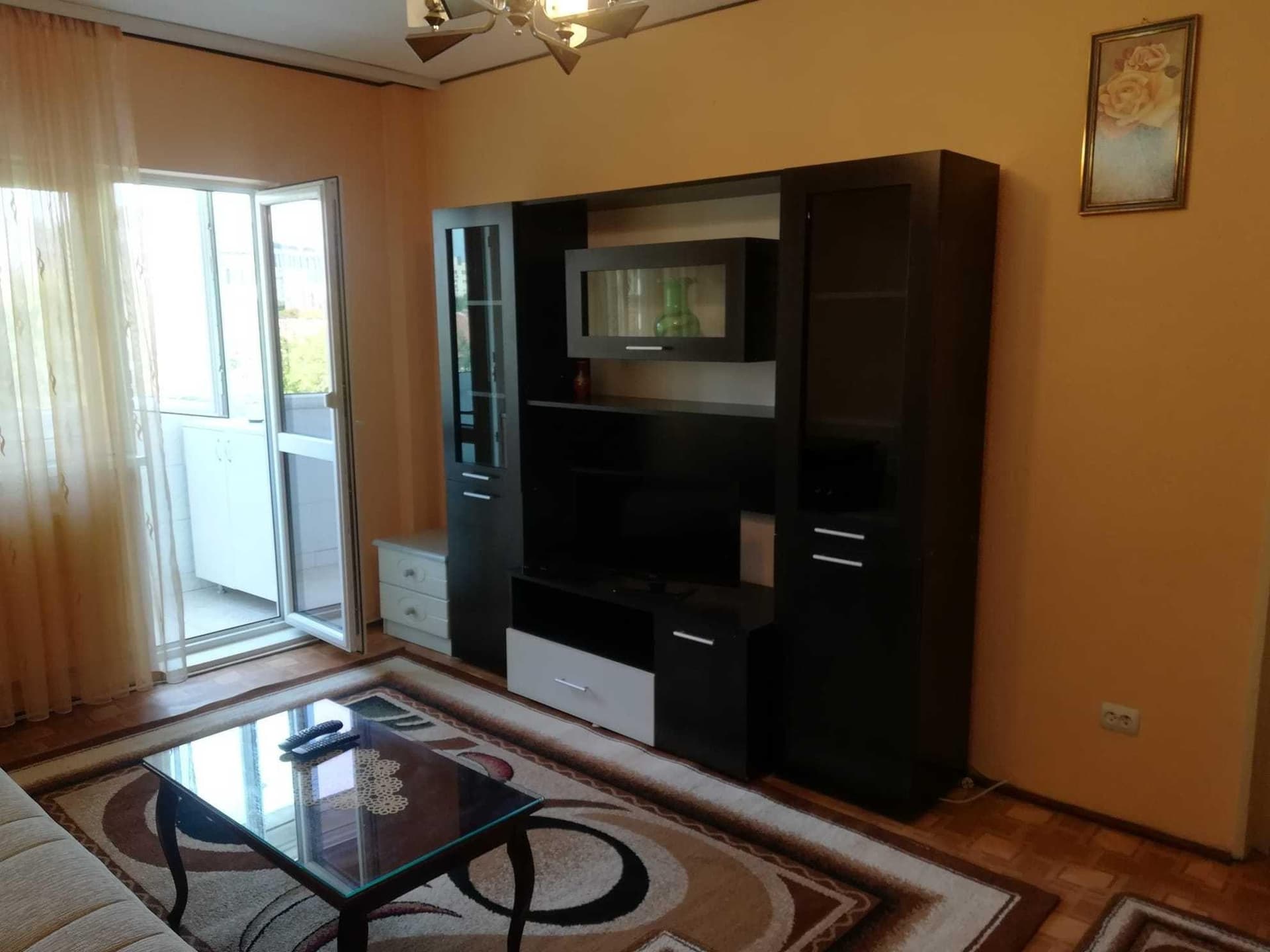 Închiriez apartament 2 camere zona Tineretului